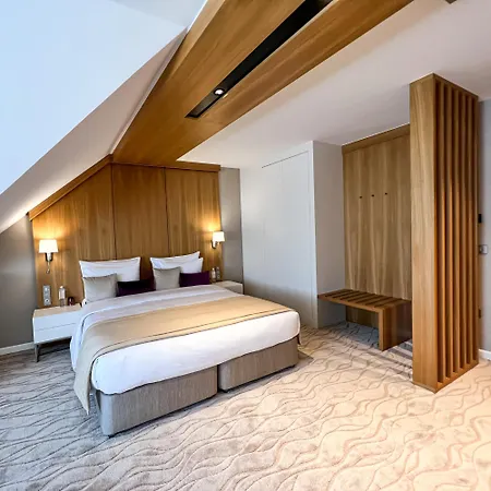 Normafa & Retreat Hotel 4*