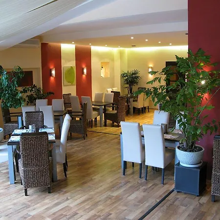 Hotel Normafa & Retreat 4*
